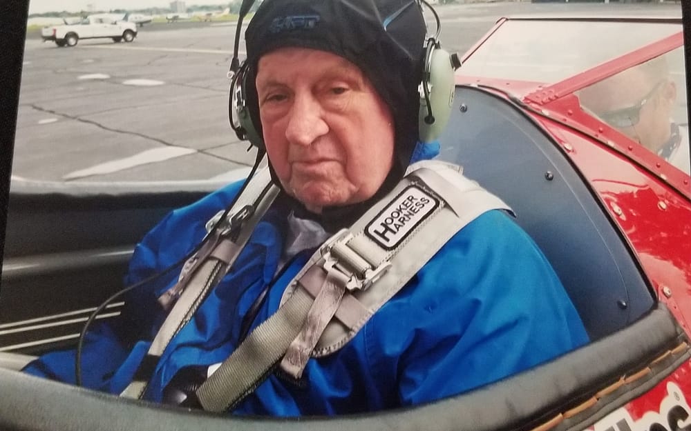 Morning Pointe of Louisville Resident, WWII Veteran Tests the Skies During Dream Flight