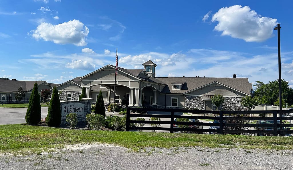 Exterior shot of The Lantern at Morning Pointe Senior Living in Spring Hill, Tennessee