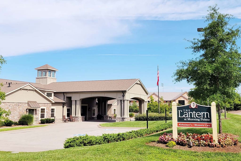 Exterior shot of The Lantern at Morning Pointe Senior Living in Franklin, Tennessee