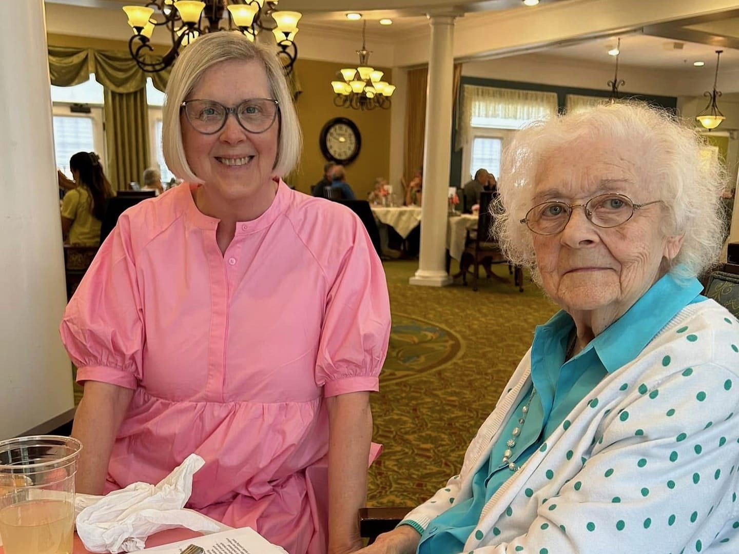 photo of Marilyn Swanson with her daughter, Susan Russell