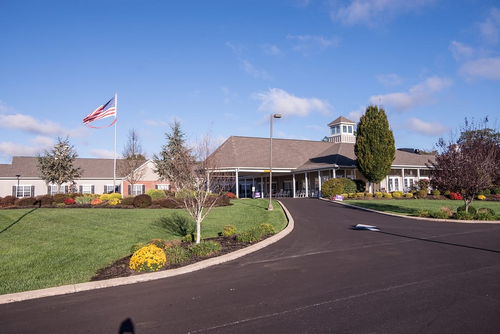 Exterior shot of Morning Pointe Senior Living in Russell, Kentucky