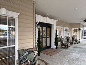 photo of front porch at Morning Pointe of Owensboro