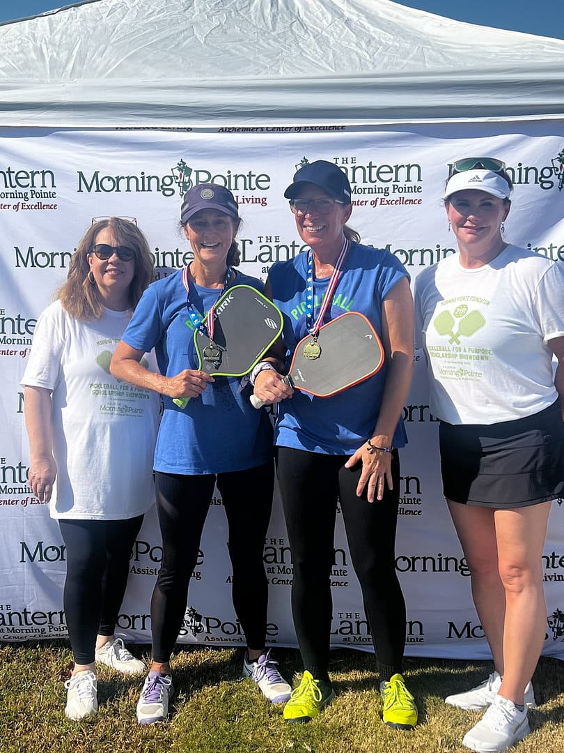 photo of Women's Amateur Division 1st place winners, Jennifer Hill and Jodi Sexton