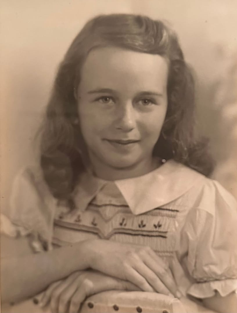 photo of Sheila Hoen as a child