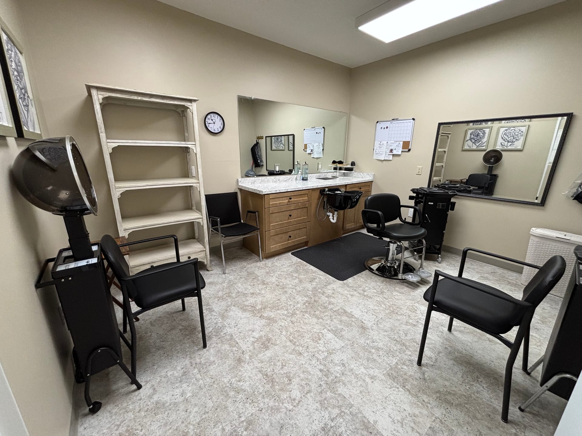 photo of hair salon
