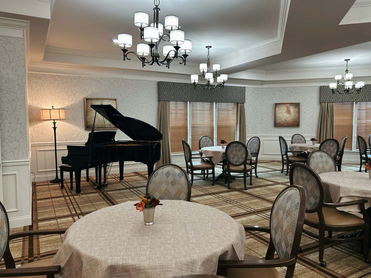 boones-creek-DiningRoom Large