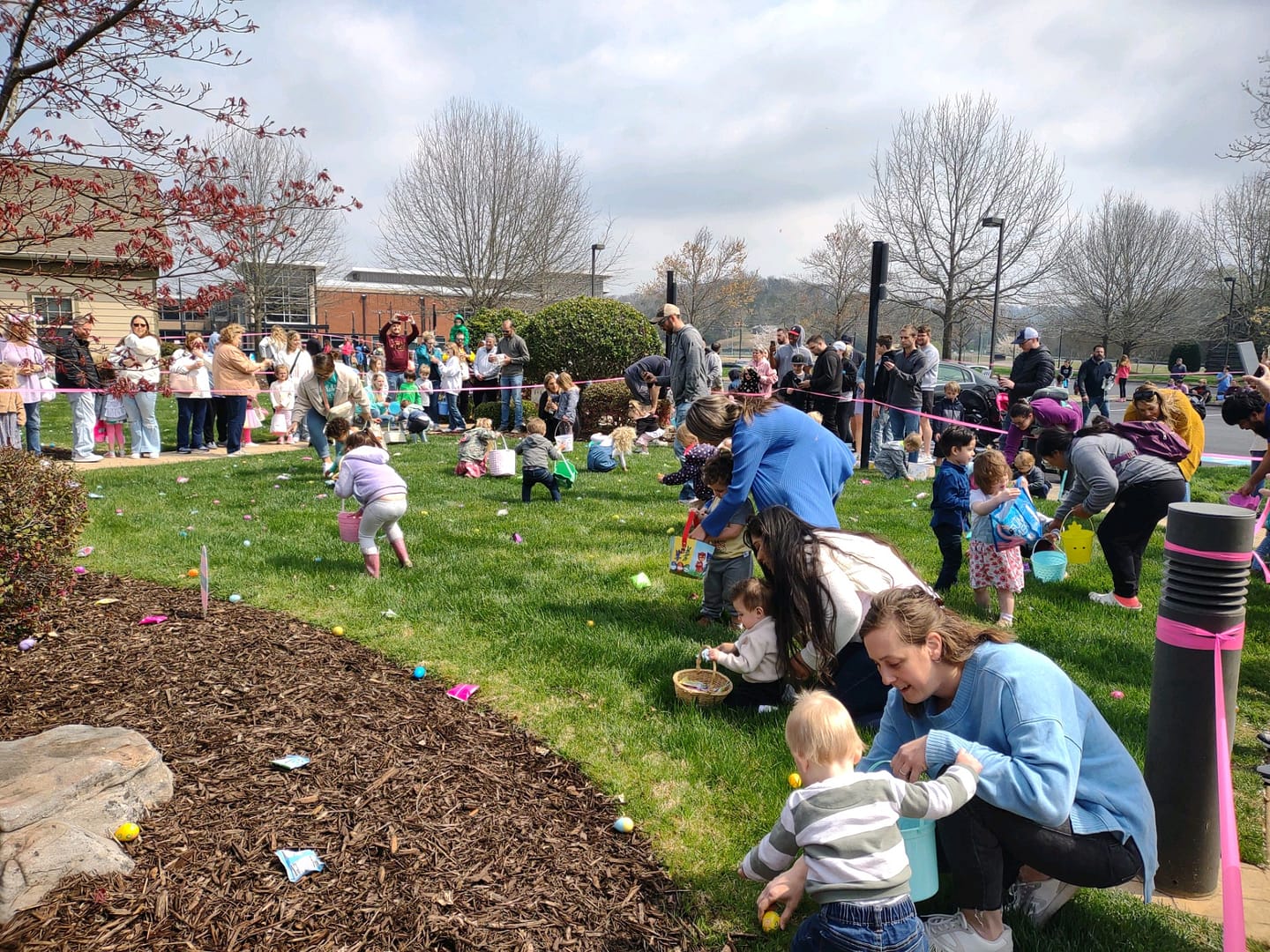 photo of the 2024 Morning Pointe of Hixson egg hunt
