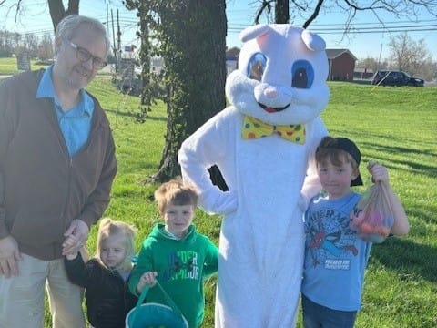 photo from the 2024 Morning Pointe of Danville Easter egg hunt