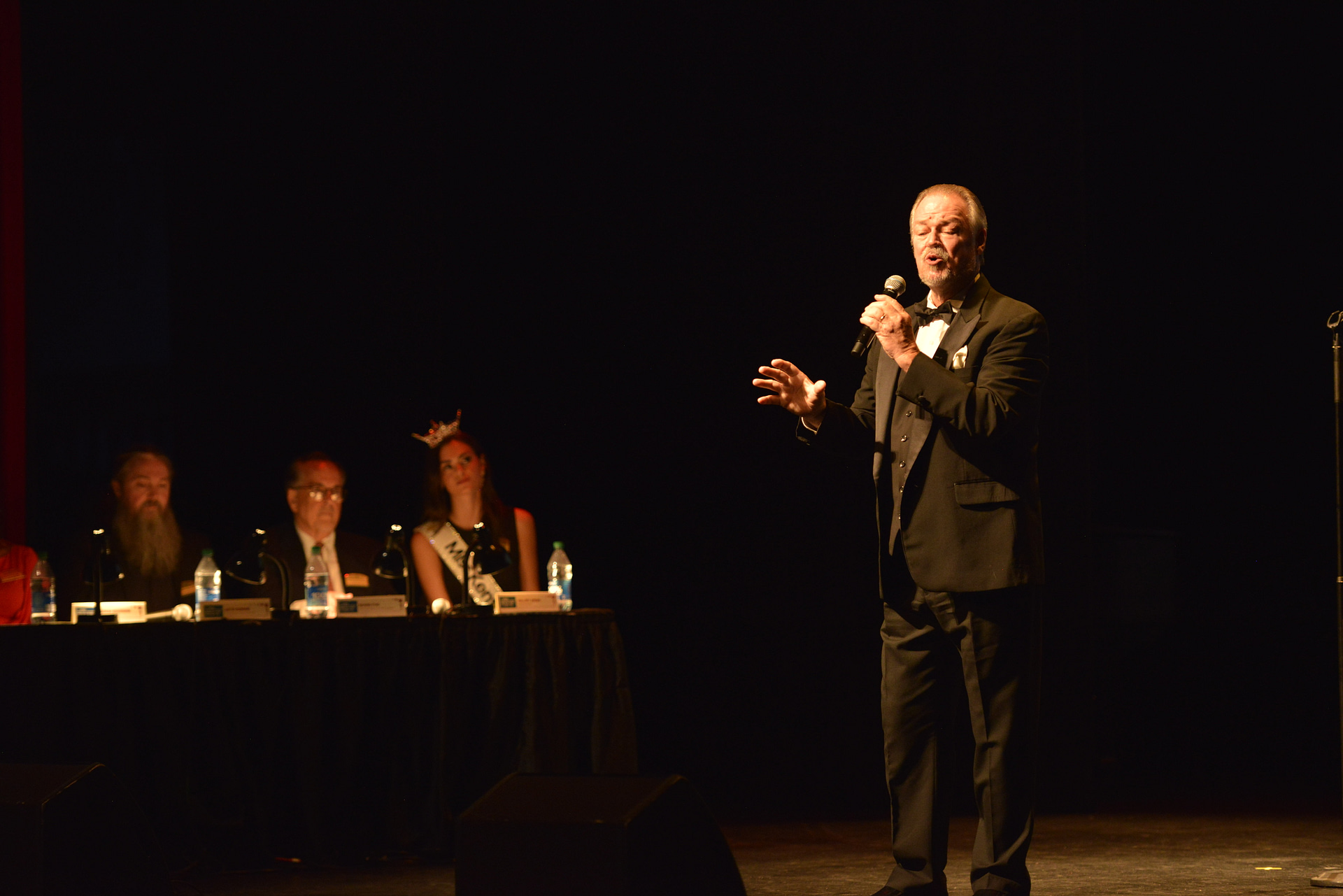 photo Ron Cheak performing at the 2023 Morning Pointe Foundation's Seniors Got Talent show