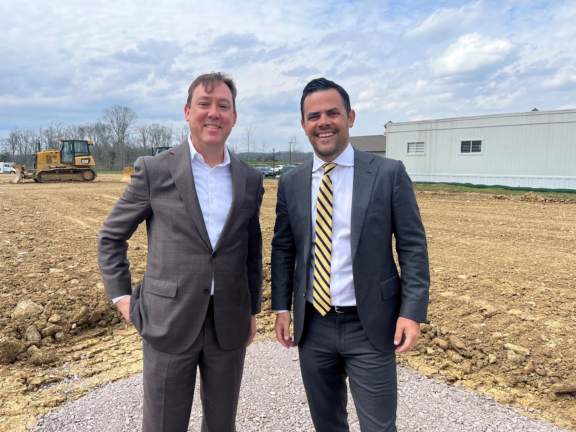 photo of Charles Wood, Chattanooga Chamber of Commerce CEO (left) with Weston Wamp, Hamilton County Mayor 