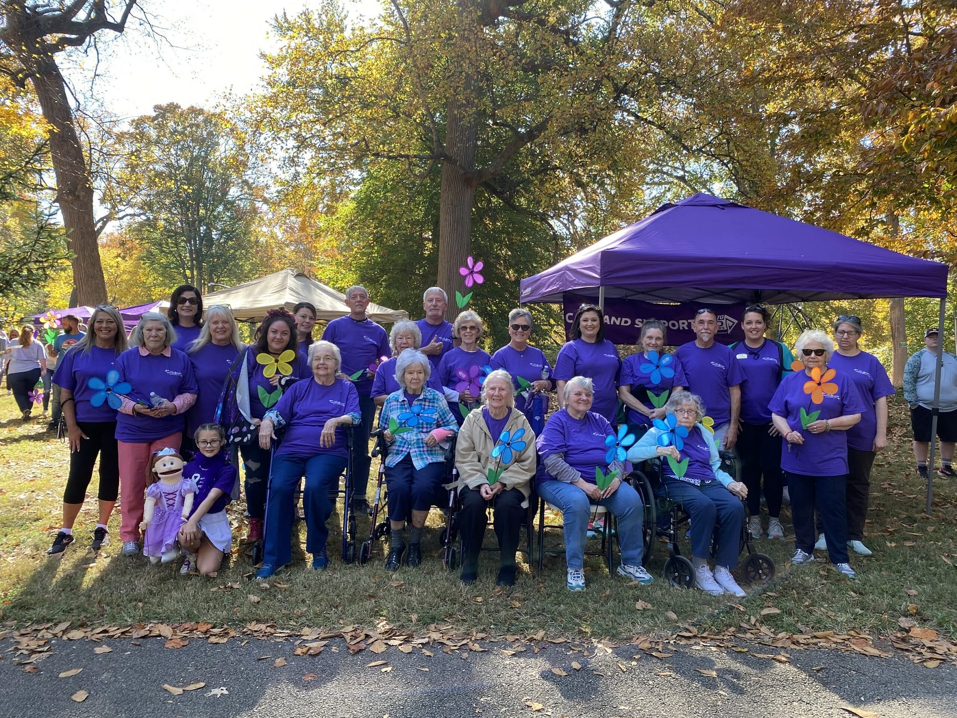 photo of Morning Pointe of Russell and The Lantern team at Walk to End Alzheimer's 2022